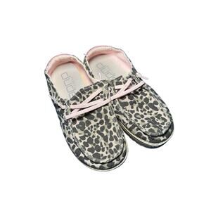 Hey Dude Wendy youth cheetah print slip on shoes girls youth 1 casual‎ outdoors